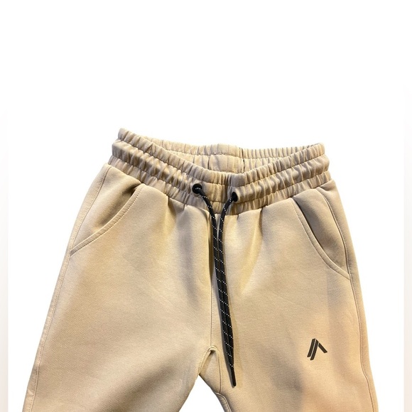 ALPHALETE WOMEN'S ELMTS ZIP JOGGER -TAN , Size X-Small Like New - Picture 3 of 5